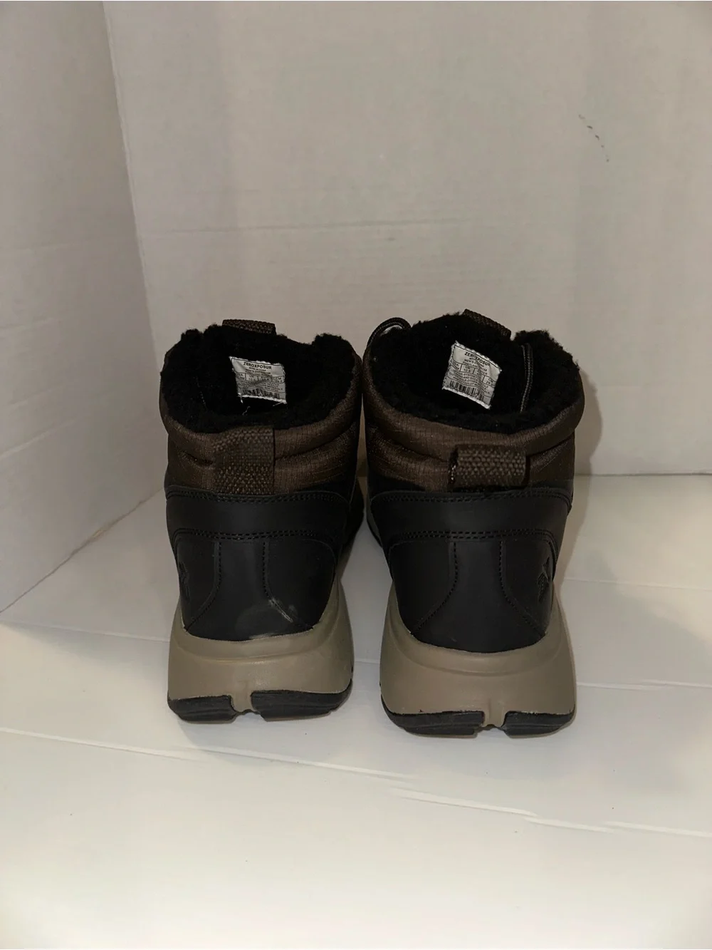 ZeroXposur Men's Dark Brown and Black Insulated Hiker Boots